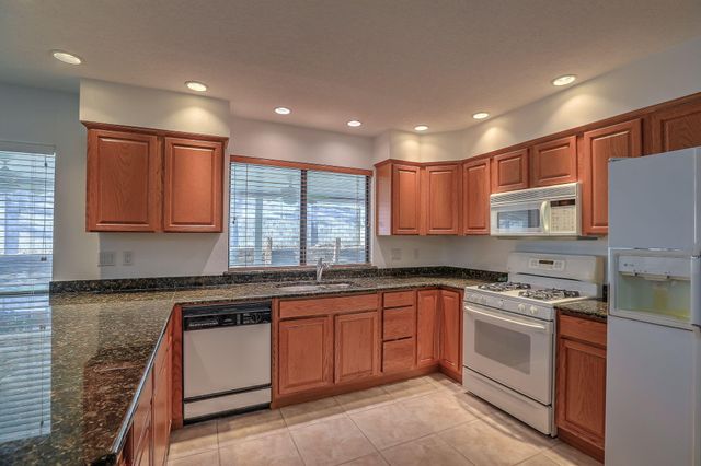 14307 Camino Del Rey NE, Albuquerque, NM 87123
