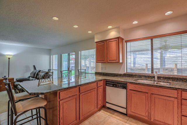 14307 Camino Del Rey NE, Albuquerque, NM 87123