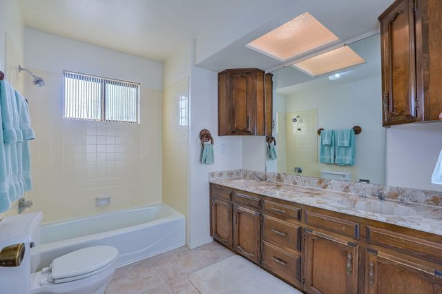 14307 Camino Del Rey NE, Albuquerque, NM 87123