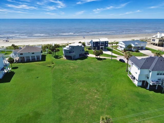 18610 W De Vaca Lane, Galveston, TX 77554