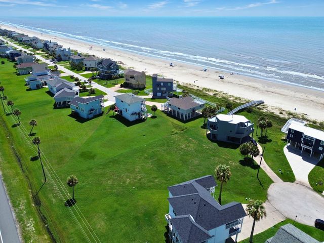 18610 W De Vaca Lane, Galveston, TX 77554