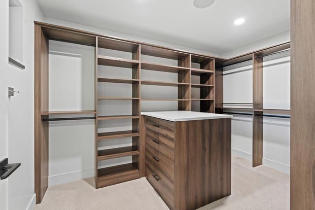 746 Peninsula Point Road, Shakopee, MN 55379