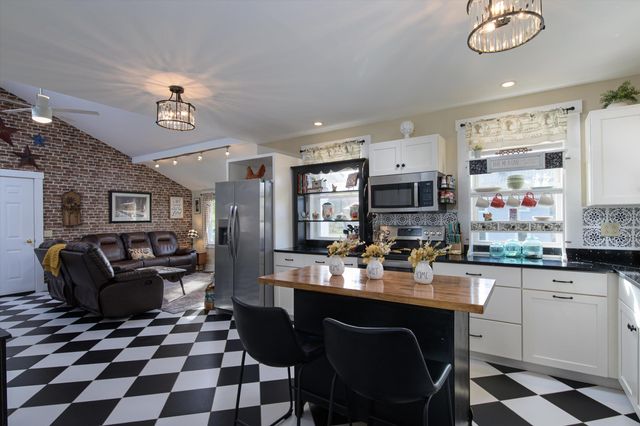 2558 Old Stage Road, Benson, VT 05743