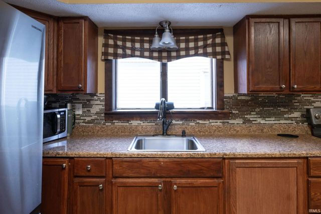 1129 Saint Marys Avenue, Fort Wayne, IN 46808