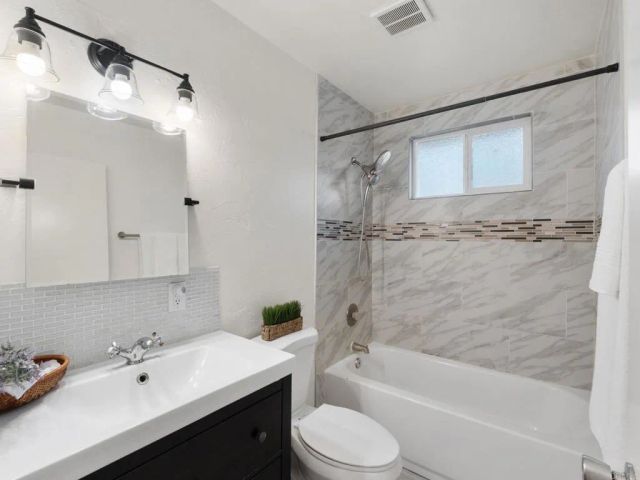 2861 Turnbull Street, Oceanside, CA 92054