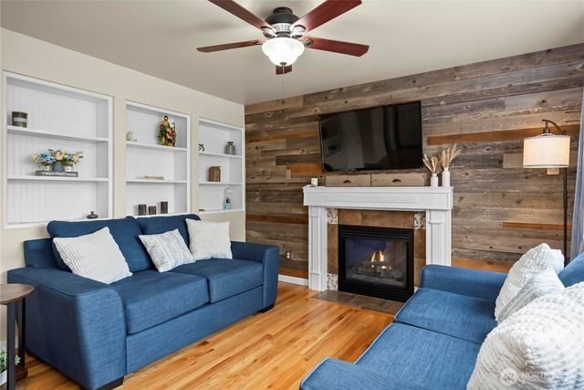 307 Rowe Street NW, Orting, WA 98360