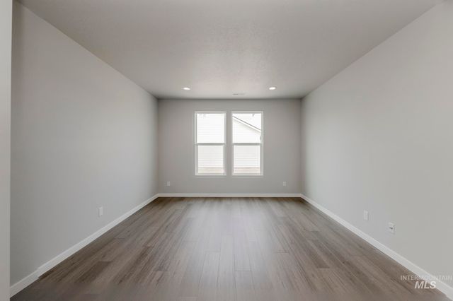 1087 W Cub River Dr, Meridian, ID 83642