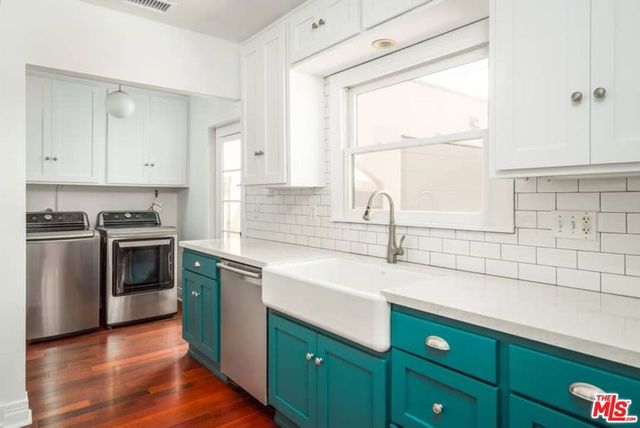 3402 Glenhurst Avenue, Los Angeles, CA 90039