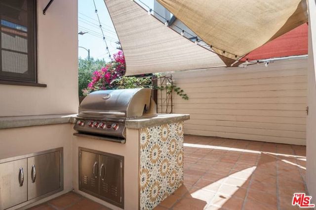 3402 Glenhurst Avenue, Los Angeles, CA 90039