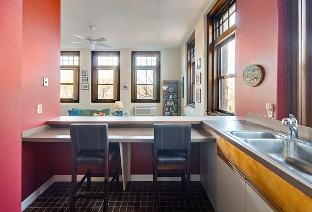 88 Park Ave 206, Arlington, MA 02476