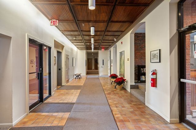 88 Park Ave 206, Arlington, MA 02476