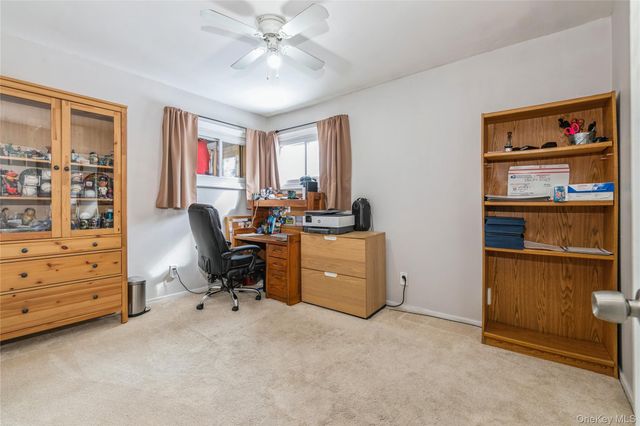 10 Hickory Street, Central Islip, NY 11722