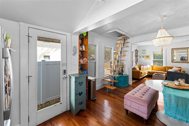 783 30TH AVENUE N, St Petersburg, FL 33704