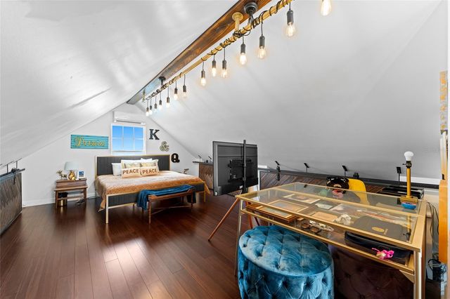 783 30TH AVENUE N, St Petersburg, FL 33704