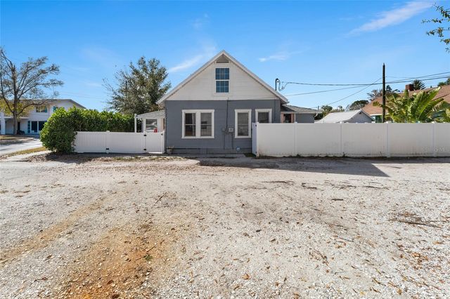 783 30TH AVENUE N, St Petersburg, FL 33704