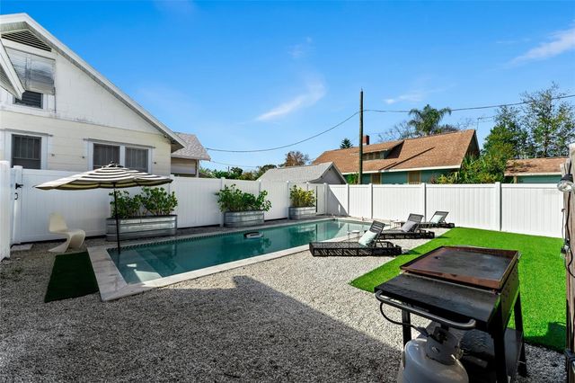 783 30TH AVENUE N, St Petersburg, FL 33704