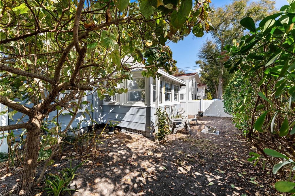 783 30TH AVENUE N, St Petersburg, FL 33704