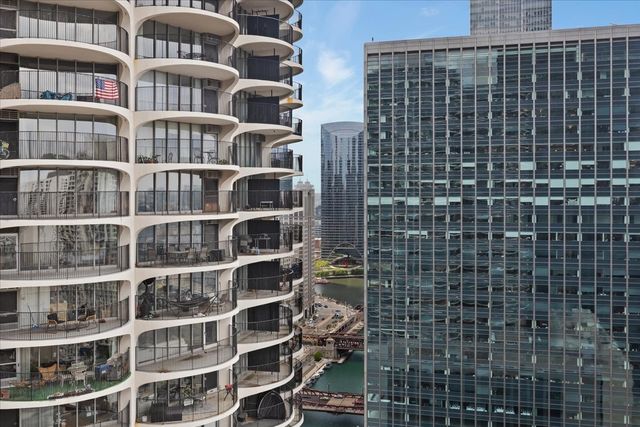 300 N State Street 4326, Chicago, IL 60654