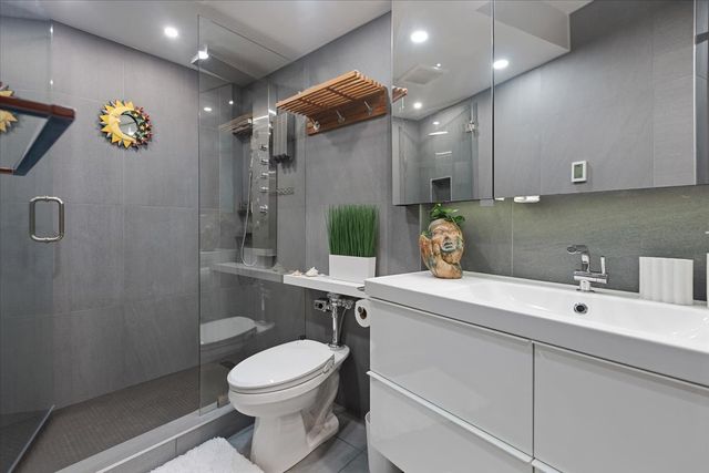 300 N State Street 4326, Chicago, IL 60654
