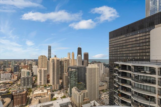 300 N State Street 4326, Chicago, IL 60654
