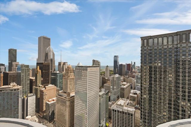 300 N State Street 4326, Chicago, IL 60654