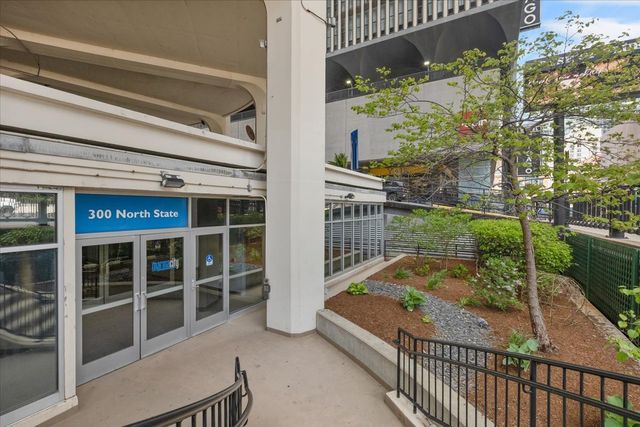 300 N State Street 4326, Chicago, IL 60654