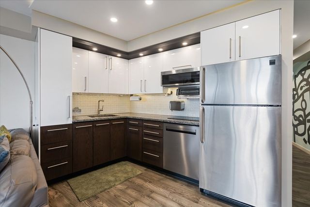 300 N State Street 4326, Chicago, IL 60654