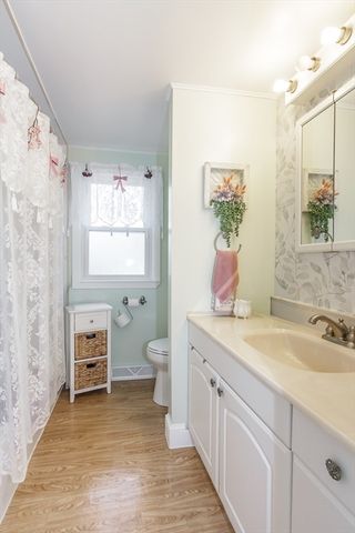 14 Glenwood Ave, Salisbury, MA 01952