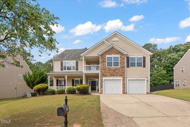 120 Wellspring Drive, Holly Springs, NC 27540