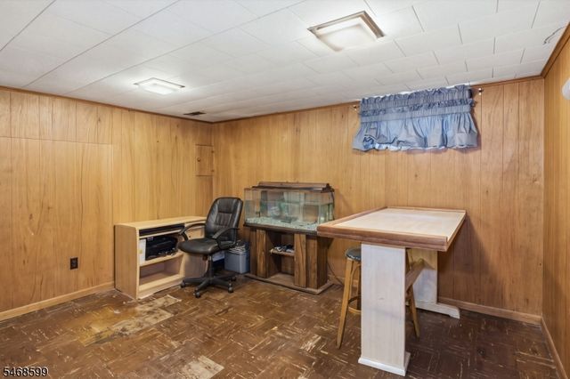 729 E Curtis St, Linden City, NJ 07036