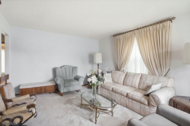 729 E Curtis St, Linden City, NJ 07036