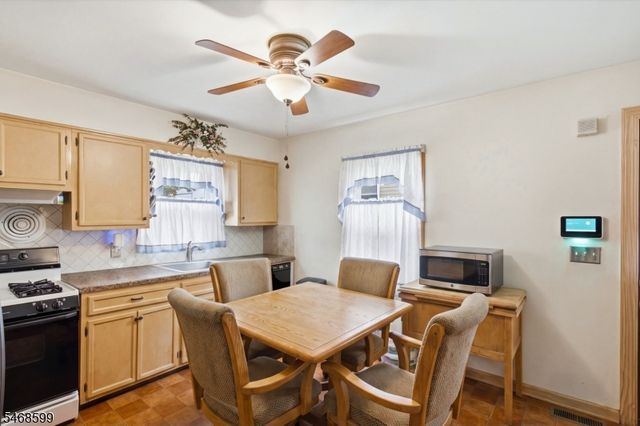 729 E Curtis St, Linden City, NJ 07036