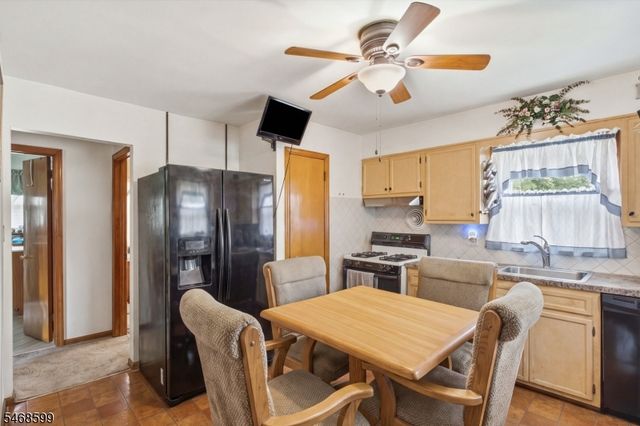 729 E Curtis St, Linden City, NJ 07036