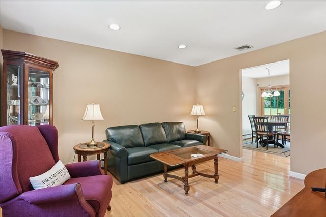 2 Whiting Road, Framingham, MA 01701
