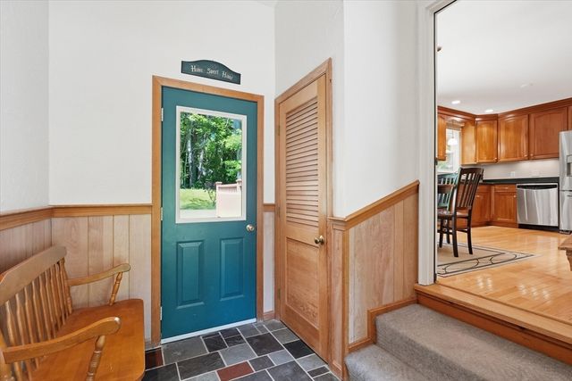 2 Whiting Road, Framingham, MA 01701