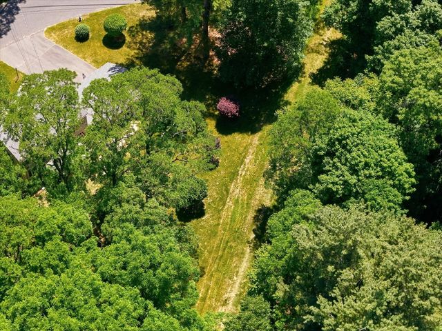 2 Whiting Road, Framingham, MA 01701