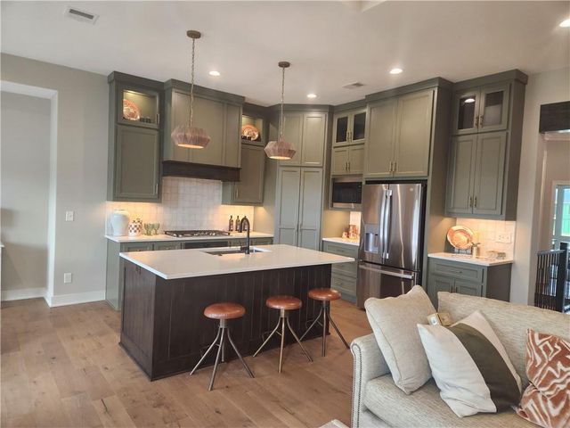 25009 W 112th Street, Olathe, KS 66061