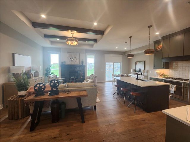 25009 W 112th Street, Olathe, KS 66061