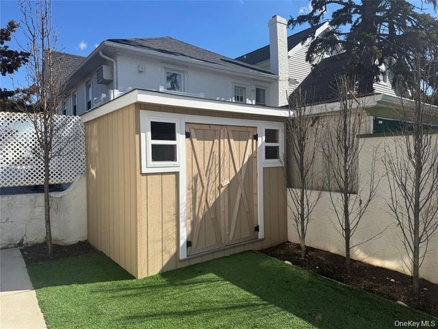46 Clayton Avenue, East Atlantic Beach, NY 11561