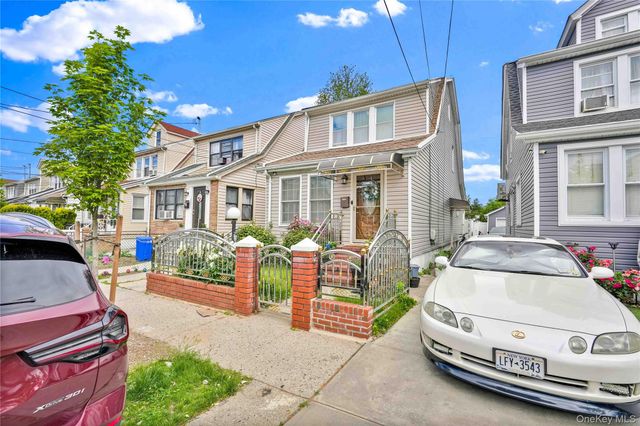 18853 120th Road, Saint Albans, NY 11412