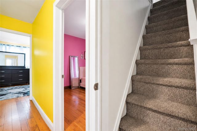18853 120th Road, Saint Albans, NY 11412