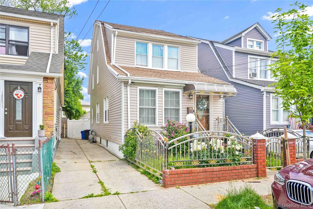 18853 120th Road, Saint Albans, NY 11412