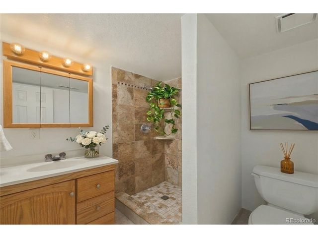 6320 Yank Ct C, Arvada, CO 80004