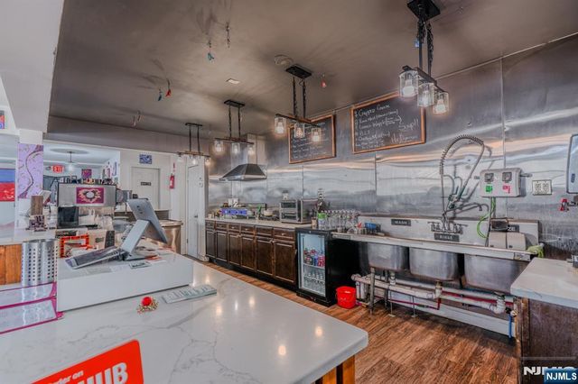 80 Mallory Avenue, Jersey City, NJ 07304