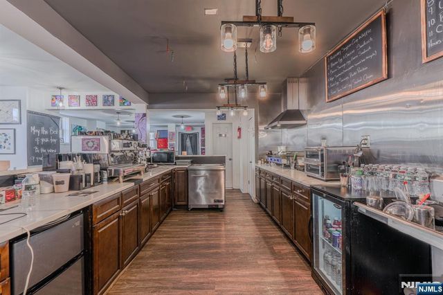 80 Mallory Avenue, Jersey City, NJ 07304