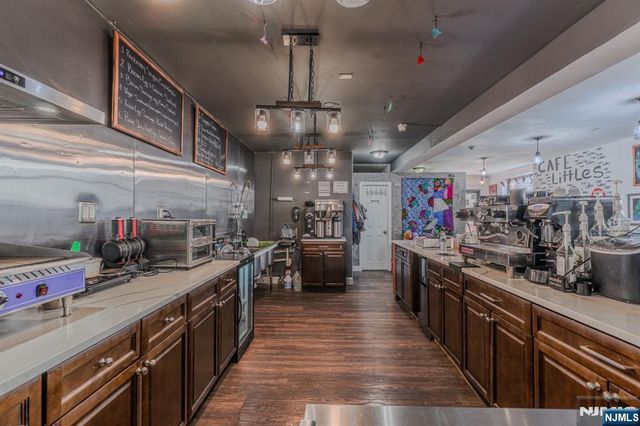 80 Mallory Avenue, Jersey City, NJ 07304
