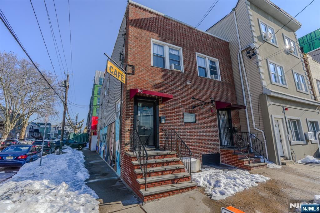 80 Mallory Avenue, Jersey City, NJ 07304