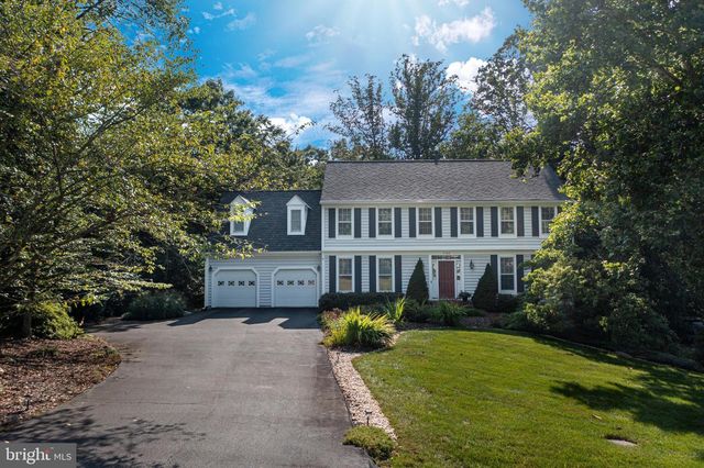 7706 WOODSHADE CT, Fairfax Station, VA 22039