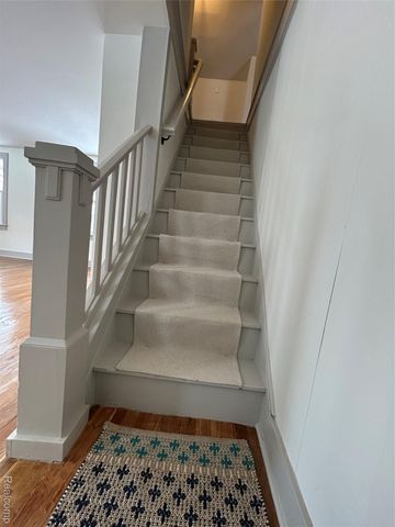 147 N Broadway Street, Lake Orion Village, MI 48362