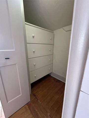 147 N Broadway Street, Lake Orion Village, MI 48362